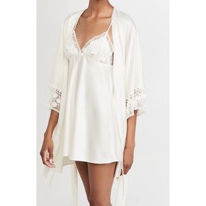 Flora Nikrooz Kylie Charmeuse Bridal Robe & Slip